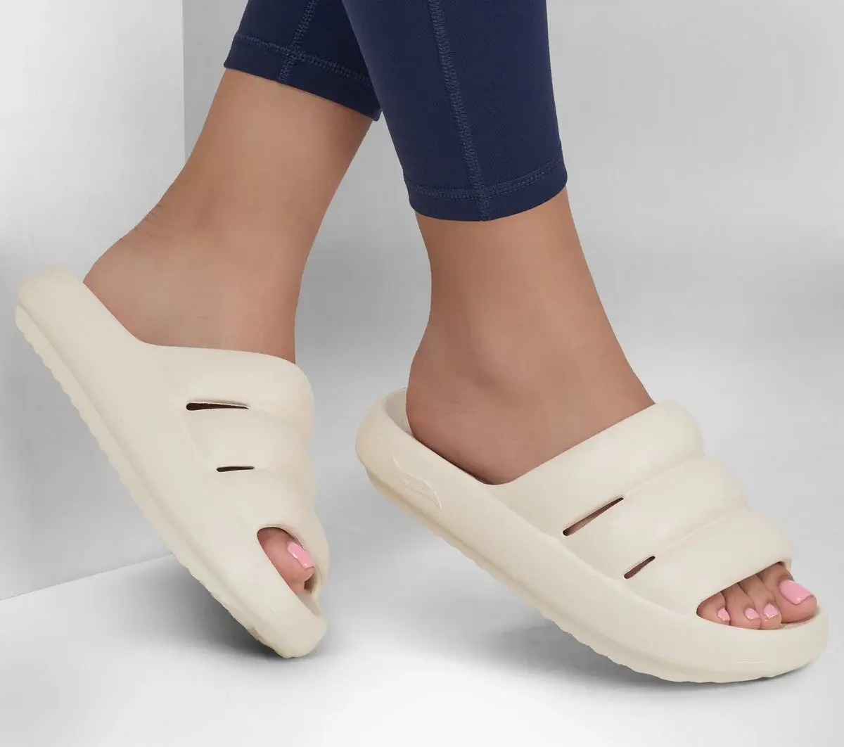 Foamies: Arch Fit Horizon – Relaxed