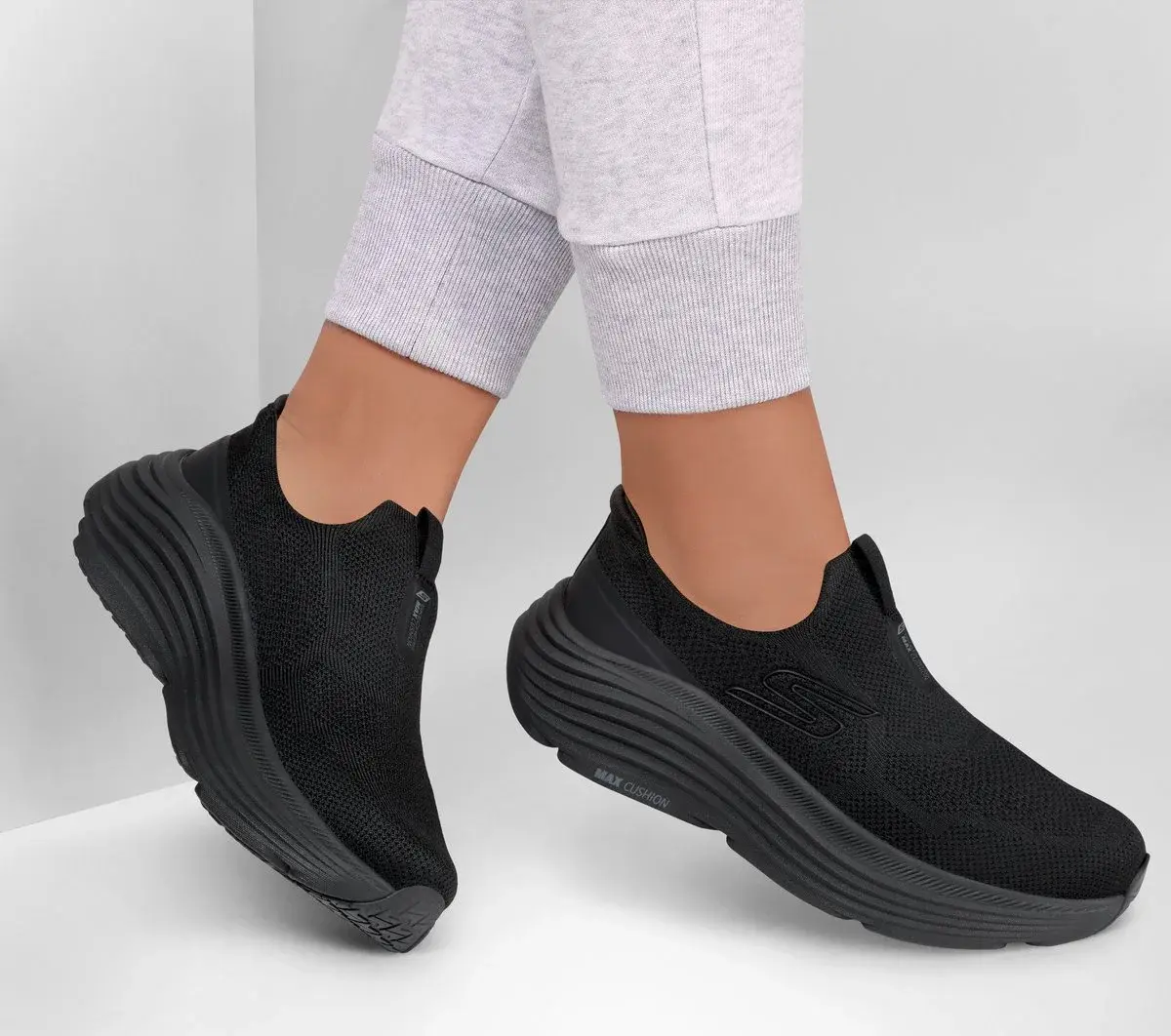 Max Cushioning Endeavour – Sarasota