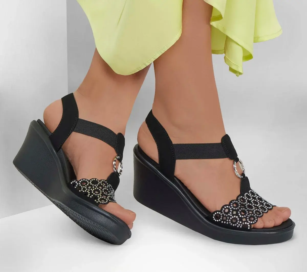 Rumble On – Queen B2