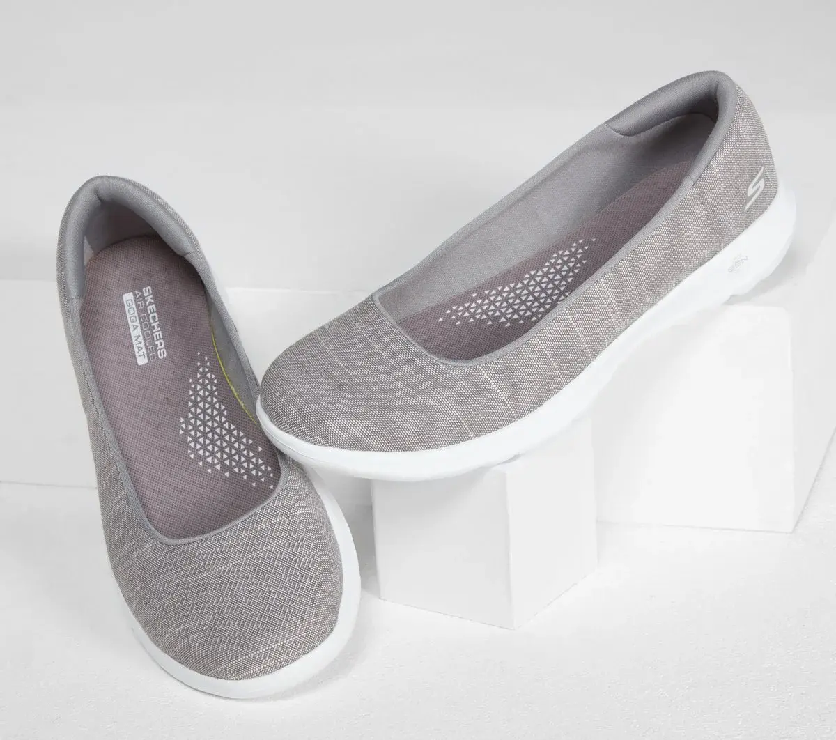 Skechers GOwalk Lite – Susie