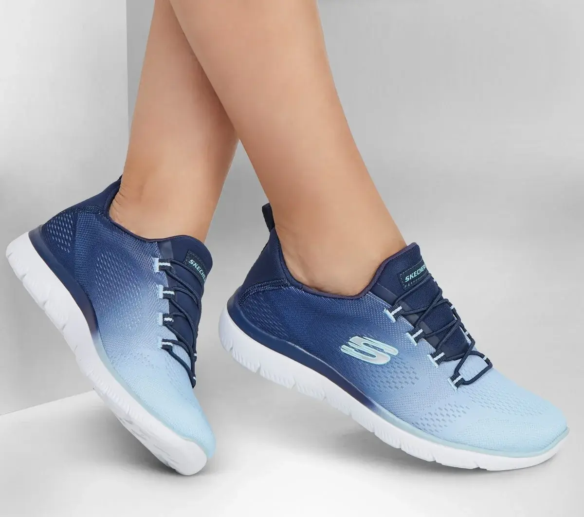 Summits – Bright Charmer